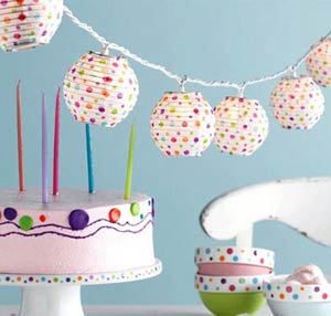 串起來的燈具點(diǎn)亮美好生活（圖）