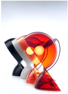 可愛(ài)的燈飾：小娃娃臺(tái)燈(圖)