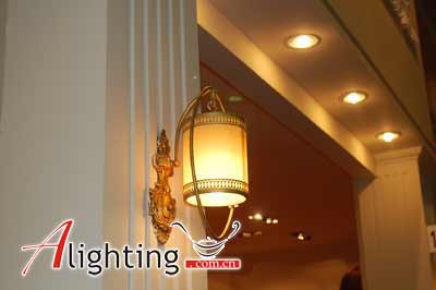 走廊壁燈 細節(jié)營造華貴感(圖)