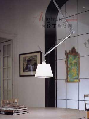 意大利草帽臺燈 經典的設計(圖)