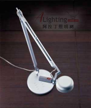 經(jīng)典臺燈設(shè)計 優(yōu)雅機械風(fēng)格(圖)