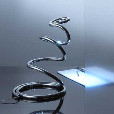 超酷臺燈設(shè)計 彎曲的照明(組圖)