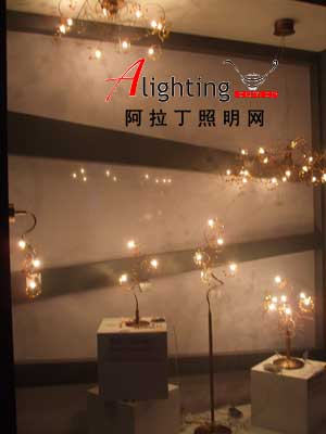 細致金屬 營造現(xiàn)代感燈具(組圖)