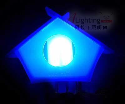 卡通小夜燈大人也愛(ài)不釋手(組圖)