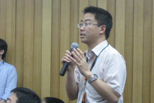 現(xiàn)場(chǎng)觀眾就電源控制技術(shù)提問(wèn)